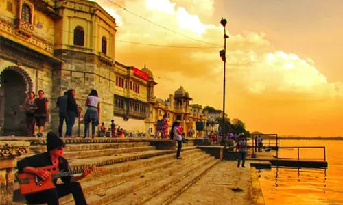 Gangaur Ghat situated on the bank of Lake Pichola